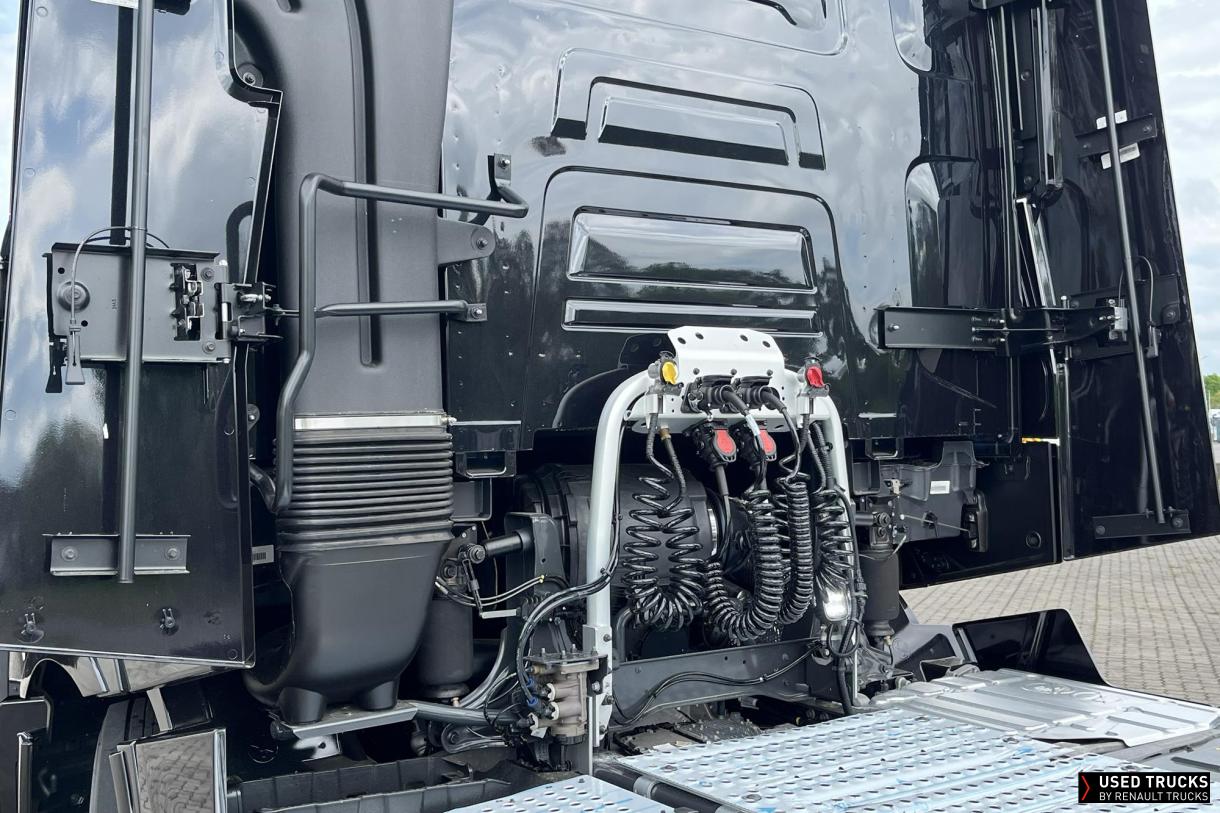Renault Trucks T High 