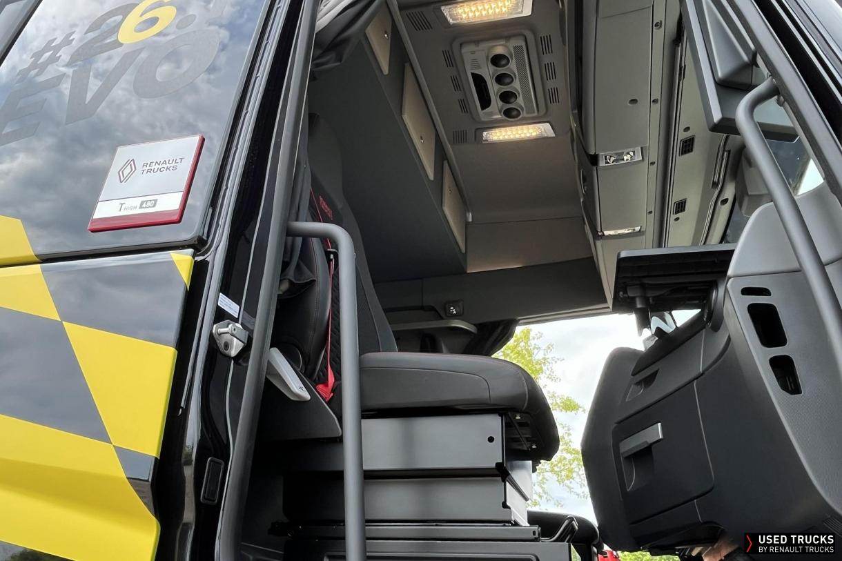 Renault Trucks T High 