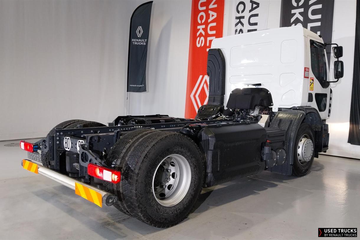 Renault Trucks D Wide 320