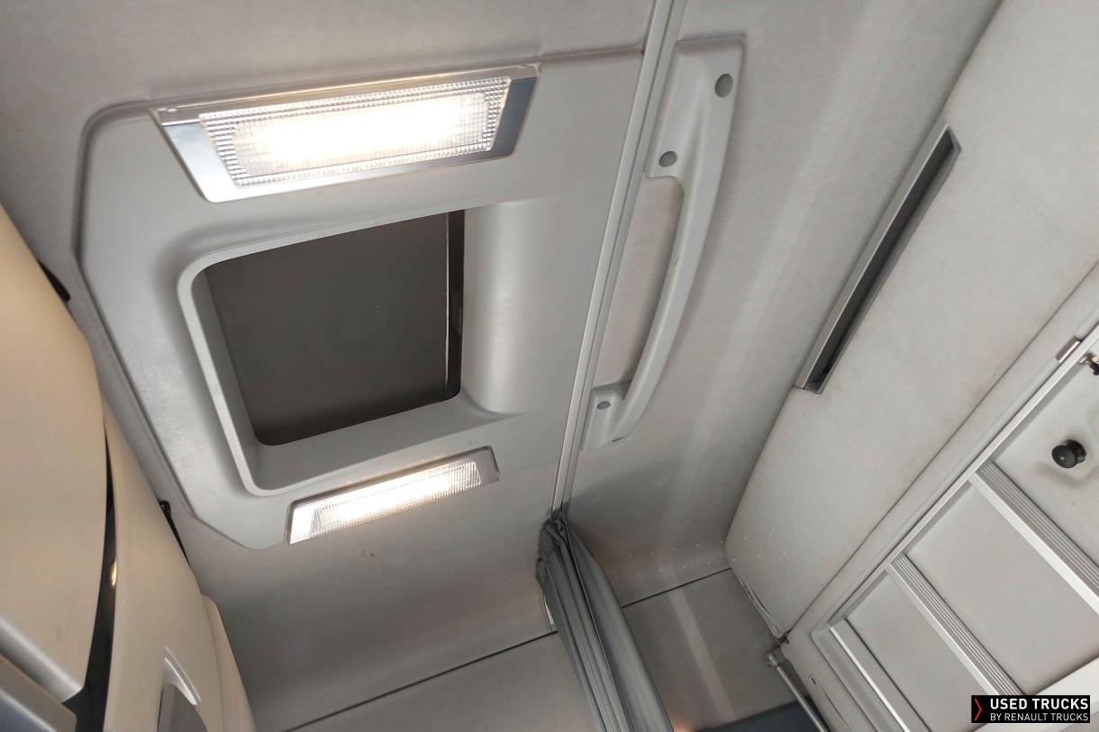 Renault Trucks T High 520