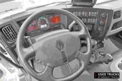 Renault Trucks D
                                          210