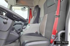Renault Trucks D
                                          210