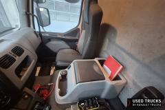 Renault Trucks D
                                          210