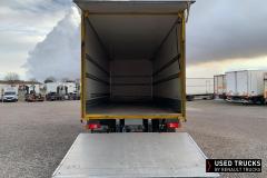 Renault Trucks D
                                          210