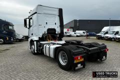 Mercedes-Benz Actros
                                          400