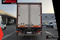 Renault Trucks D Wide
                                          320