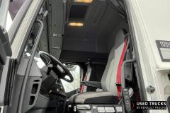 Renault Trucks T
                                          440