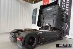 Renault Trucks T
                                          520